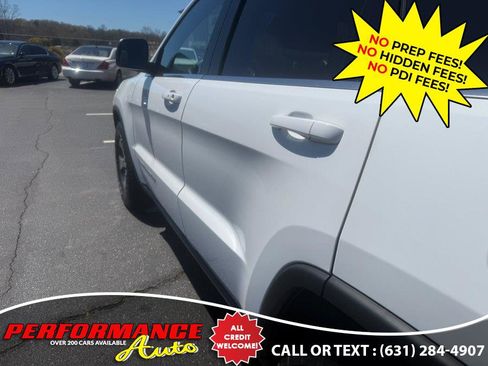 Used 2015 Jeep Grand Cherokee Laredo w/ Quick Order Package 23E AWD/4WD image 18