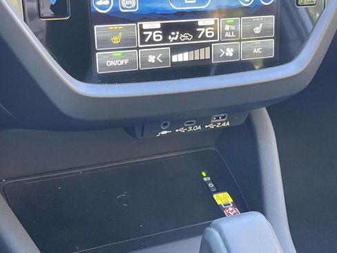 Used 2025 Subaru Forester Limited w/ Popular Package image 27