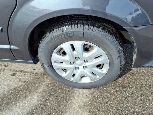 Used 2016 Dodge Grand Caravan American Value Package image 5