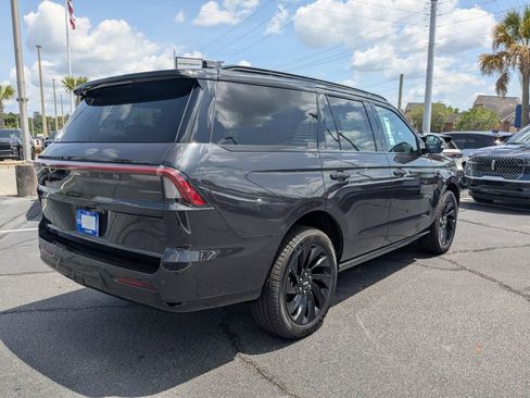 New 2026 Lincoln Navigator Black Label AWD/4WD image 4