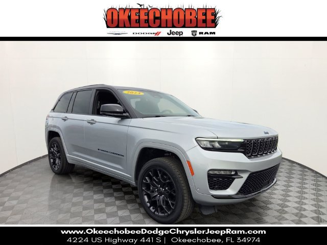 Used 2024 Jeep Grand Cherokee Summit AWD/4WD image 1
