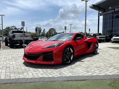 Used 2023 Chevrolet Corvette Z06 RWD image 2