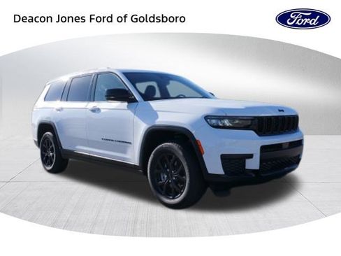 Used 2024 Jeep Grand Cherokee L Altitude image 1