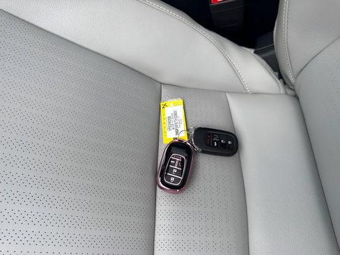 Used 2026 Honda Civic FWD Hybrid Sedan image 19
