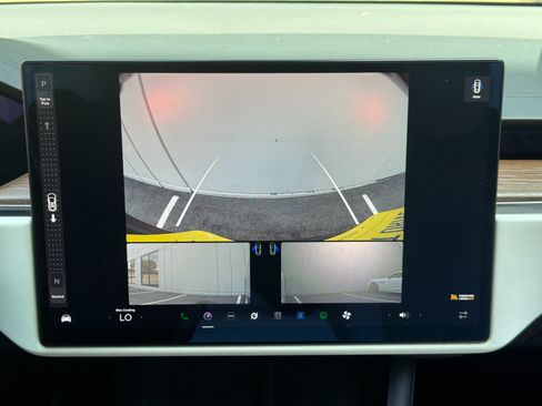Used 2022 Tesla Model X AWD/4WD image 35