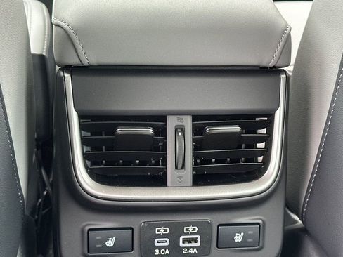 Used 2025 Subaru Legacy Limited image 14