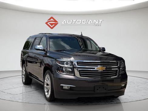 Used 2015 Chevrolet Suburban LTZ RWD image 29