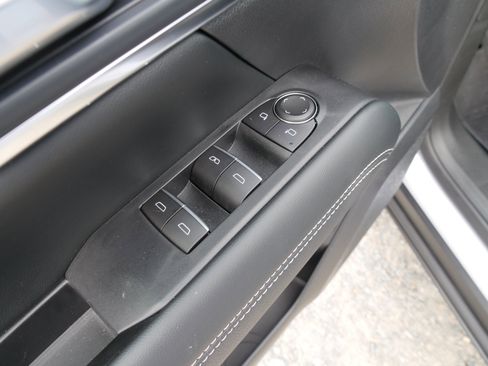 Used 2026 GMC Terrain Denali image 18