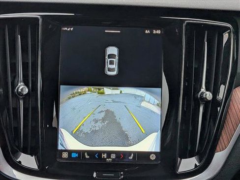 Used 2023 Volvo S60 B5 Plus w/ Protection Package Premier image 15