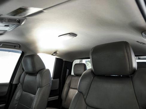 Used 2015 Toyota Tundra Limited w/ TRD Off Road Package image 31