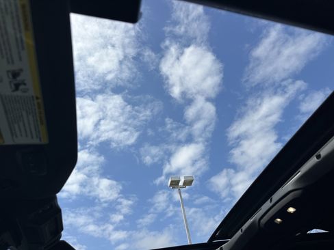 Used 2024 Jeep Wrangler Unlimited Sahara w/ Safety Group image 35