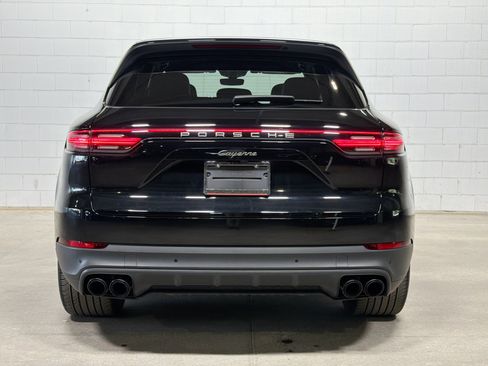 Certified 2023 Porsche Cayenne Platinum Edition AWD/4WD image 8