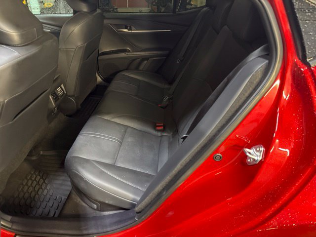 Used 2025 Toyota Camry XSE AWD/4WD image 13