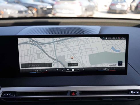 Used 2025 BMW iX xDrive50 image 15