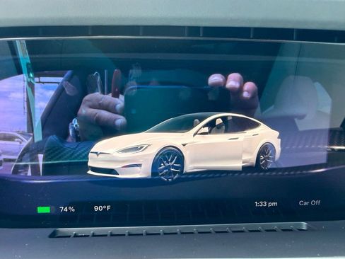 Used 2021 Tesla Model S Plaid AWD/4WD image 13