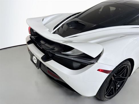 Used 2018 McLaren 720S Performance image 30