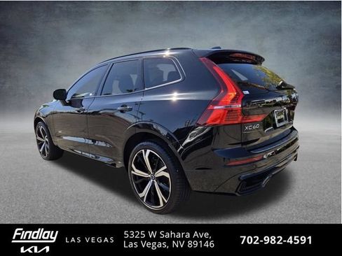 Used 2023 Volvo XC60 B5 Ultimate w/ Protection Package Premier FWD image 8
