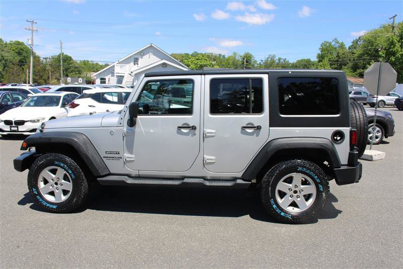 Used 2012 Jeep Wrangler Unlimited Sport AWD/4WD image 5