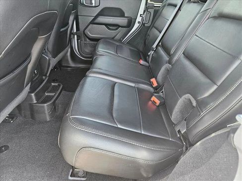 Used 2021 Jeep Wrangler Unlimited Sahara AWD/4WD image 19