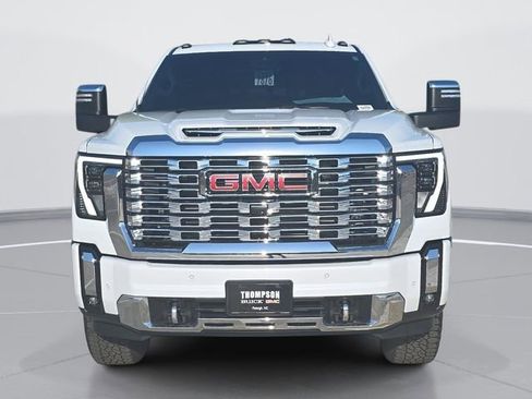 Used 2026 GMC Sierra 2500 Denali w/ Denali Reserve Package image 8