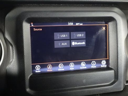 Used 2022 Jeep Wrangler Sport AWD/4WD image 30