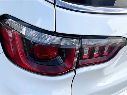 Used 2019 Jeep Compass Latitude image 28