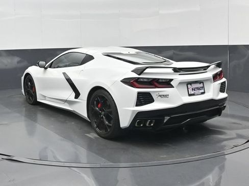 Used 2022 Chevrolet Corvette Stingray Premium Cpe w/ Z51 Performance Package RWD image 35