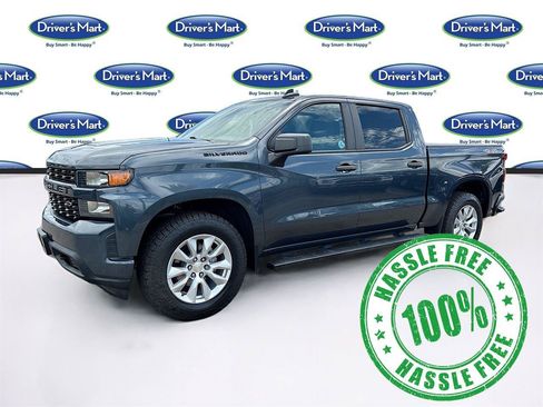 Used 2020 Chevrolet Silverado 1500 Custom w/ Custom Value Package AWD/4WD image 3