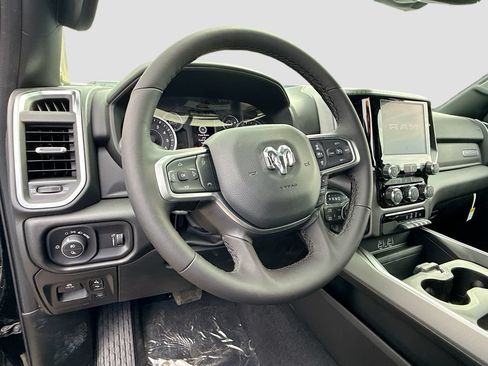 New 2026 RAM 1500 Big Horn AWD/4WD image 11