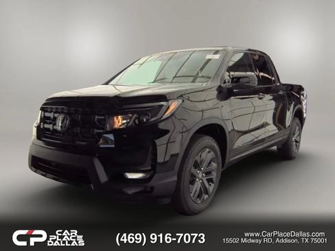 Used 2024 Honda Ridgeline Sport image 2