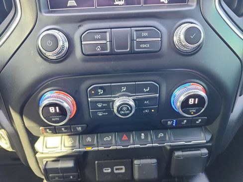 Certified 2021 GMC Sierra 1500 AT4 w/ AT4 Preferred Package image 20