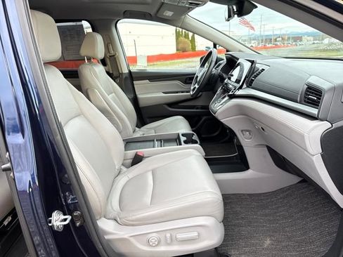 Certified 2023 Honda Odyssey EX-L image 9