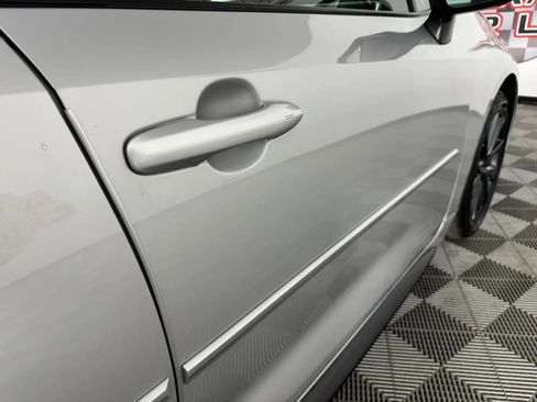 Used 2024 Toyota Corolla SE w/ SE Premium Package FWD image 31