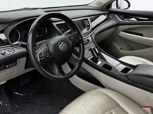 Used 2017 Buick LaCrosse Premium image 8
