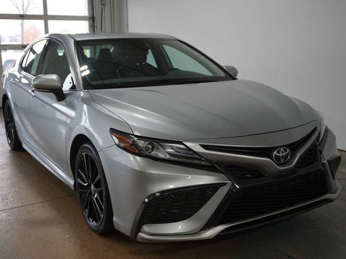 Used 2024 Toyota Camry XSE image 7