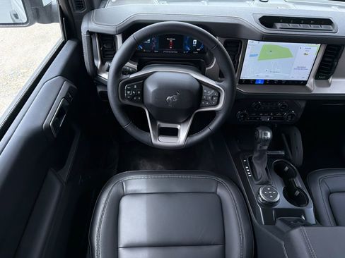 New 2026 Ford Bronco Outer Banks w/ Sasquatch Package AWD/4WD image 20