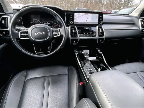 Used 2022 Kia Sorento SX image 14