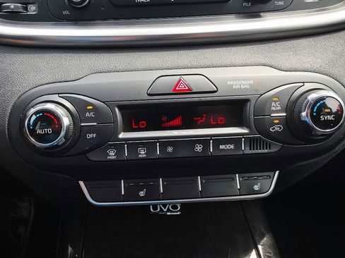 Used 2016 Kia Sorento EX FWD image 32
