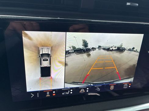 Used 2025 GMC Sierra 2500 Denali Ultimate AWD/4WD image 13