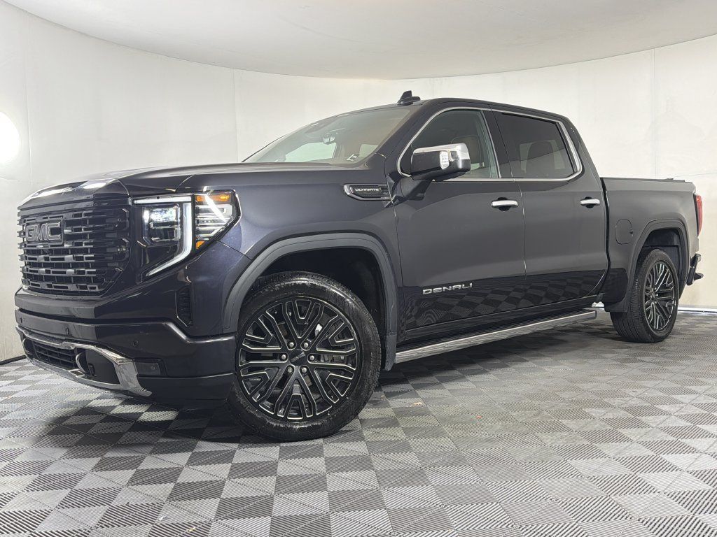 Used 2022 GMC Sierra 1500 Denali Ultimate AWD/4WD image 1