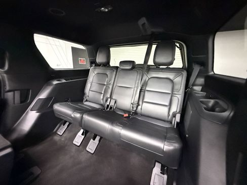Used 2022 Lincoln Navigator Reserve w/ Equipment Group 201A image 29