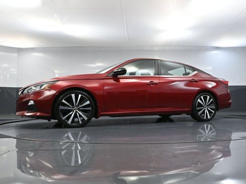 Used 2019 Nissan Altima 2.0 SR FWD image 51