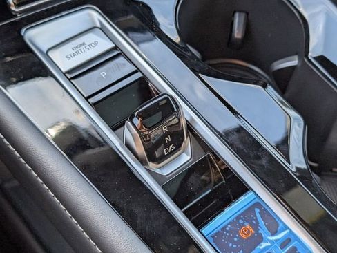 New 2026 Volkswagen Atlas Cross Sport SEL Premium R-Line image 24