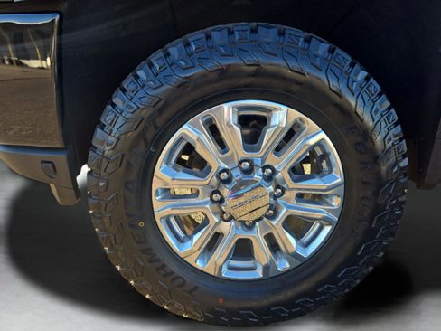 Used 2022 GMC Sierra 2500 Denali w/ Denali Ultimate Package image 9