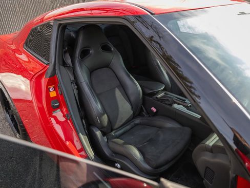 Used 2010 Nissan GT-R Premium image 53