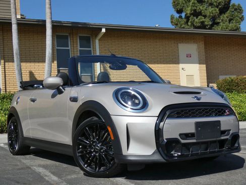 Used 2024 MINI Cooper S image 3