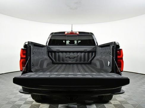 Used 2024 Chevrolet Colorado Z71 w/ Z71 Convenience Package 2 image 25