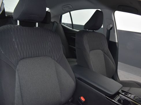 Used 2025 Toyota Camry LE image 35