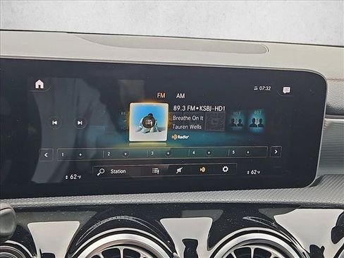 Used 2020 Mercedes-Benz CLA 250 image 10