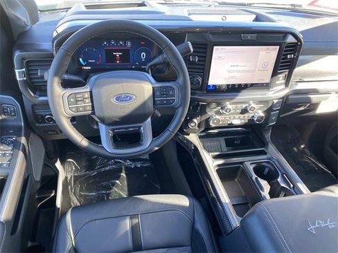 New 2026 Ford F250 Lariat w/ Black Appearance Package AWD/4WD image 32